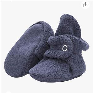 Zutano size six month navy sock/shoes